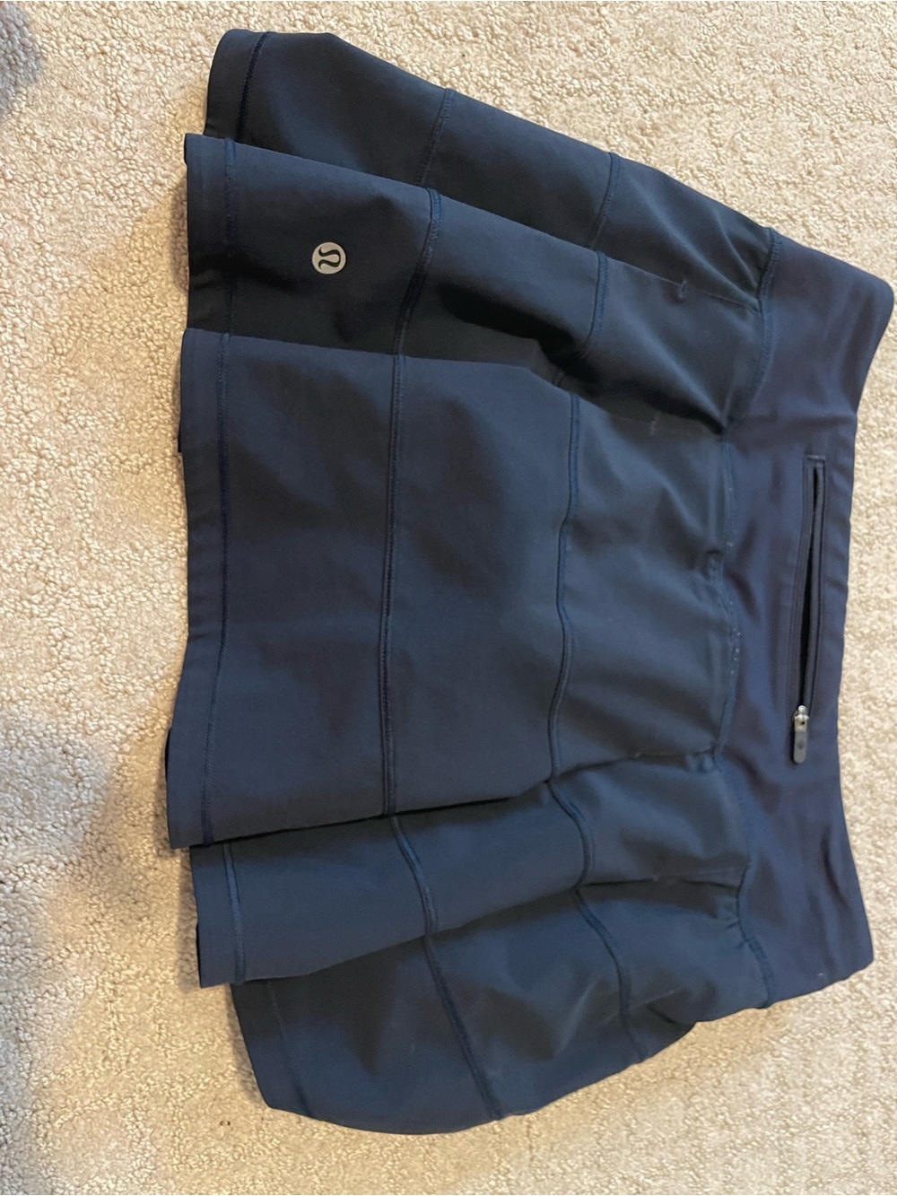 lululemon athletica Woman’s  Navy Athletic  skirt with Built-in Liner